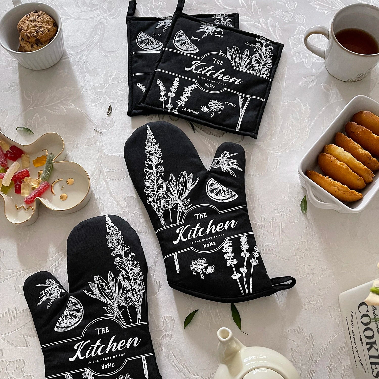 F414 I Cotton Twill Black Oven Mitts Pot Holders 4-Pack Gift Set